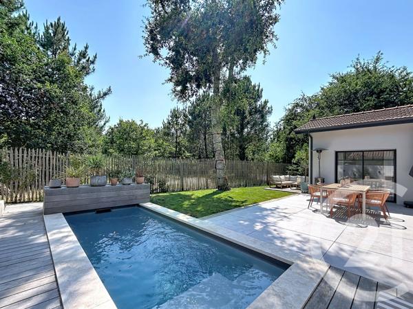 Maison à vendre  4 pièces - 129,40 m 2   GUJAN MESTRAS  - 33