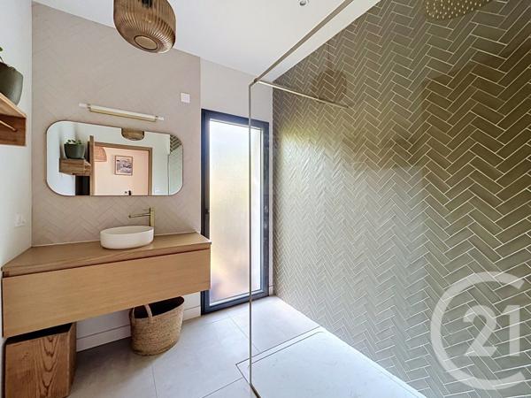 Maison à vendre  4 pièces - 129,40 m 2   GUJAN MESTRAS  - 33