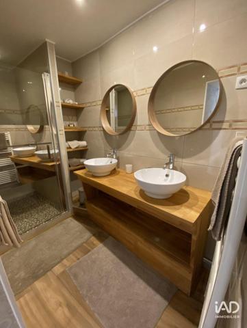 Murs commerciaux  à vendre 450 m² Bourg-et-Comin