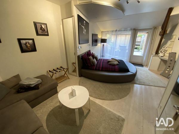 Murs commerciaux  à vendre 450 m² Bourg-et-Comin