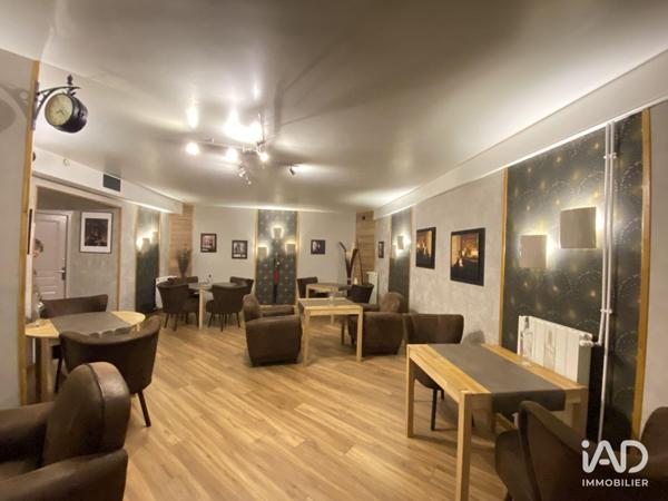 Murs commerciaux  à vendre 450 m² Bourg-et-Comin