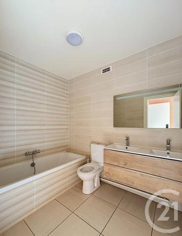 Appartement F6 à vendre  6 pièces - 150 m 2   ROYAT  - 63