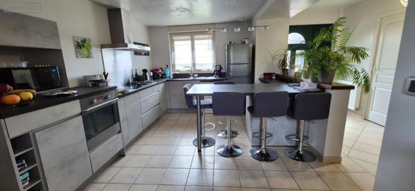 Fermette à vendre à La Chapelle-du-Bois dans la Sarthe (72400), ref : 473   
campagne