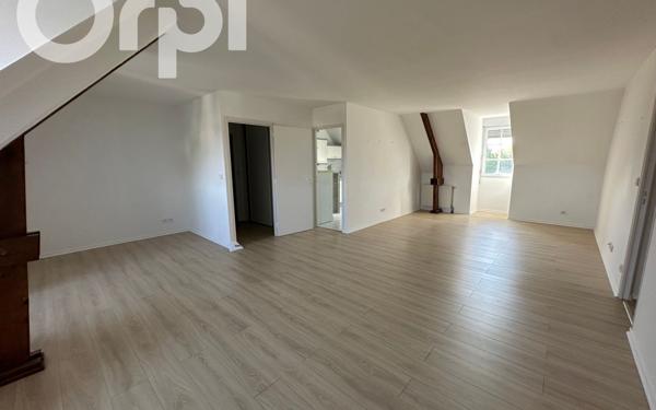 Appartement à louer    4 pièces •  Senlis