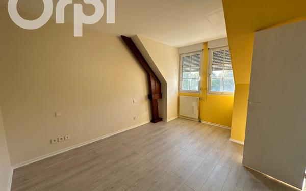 Appartement à louer    4 pièces •  Senlis