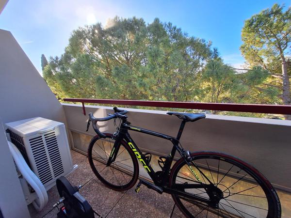 EXCLUSIVITE T2 meublé de 28 m2 avec balcon plein sud, parking collectif