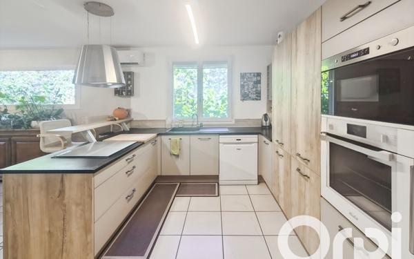 Maison à vendre    6 pièces •  Carsan