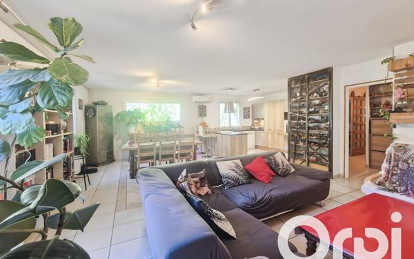 Maison à vendre    6 pièces •  Carsan