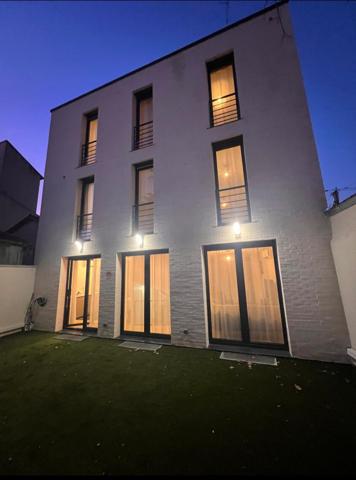 Montreuil (93100) Belle Villa neuve avec petit jardin et toit terrasse