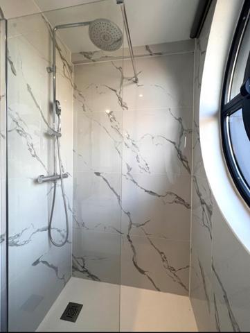 Montreuil (93100) Belle Villa neuve avec petit jardin et toit terrasse