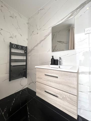 Montreuil (93100) Belle Villa neuve avec petit jardin et toit terrasse