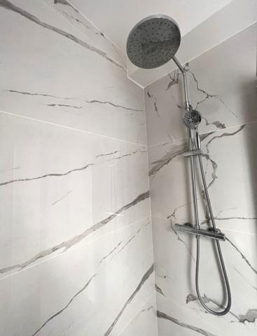 Montreuil (93100) Belle Villa neuve avec petit jardin et toit terrasse