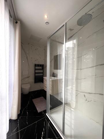 Montreuil (93100) Belle Villa neuve avec petit jardin et toit terrasse