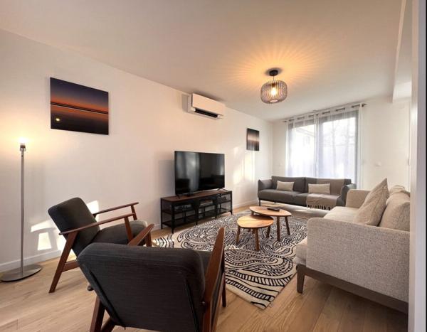 Montreuil (93100) Belle Villa neuve avec petit jardin et toit terrasse