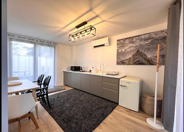 Montreuil (93100) Belle Villa neuve avec petit jardin et toit terrasse