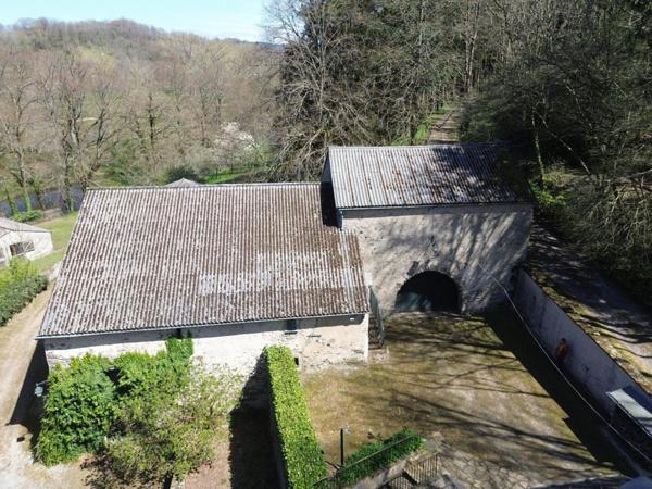 Maison à Brassac, 81260 - 26 pièces 941m²