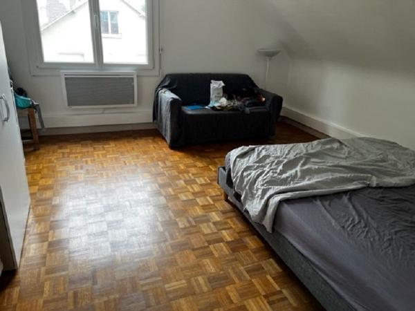 Appartement de 38.78 m² au 2éme étage d'un petit immeuble proche du centre-ville