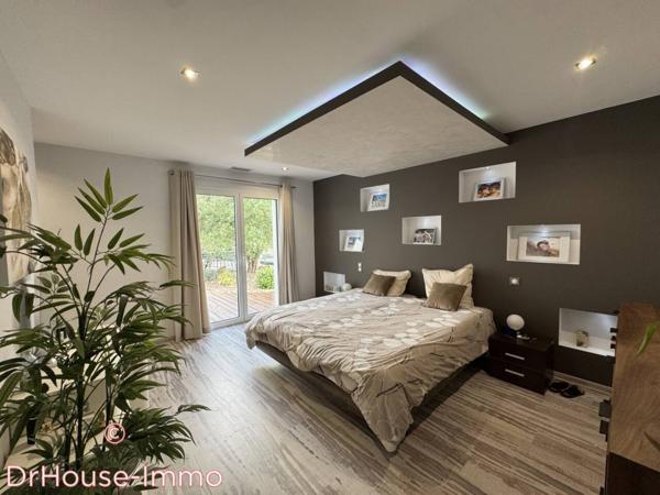 Maison à vendre 7 pièces de 250 m²