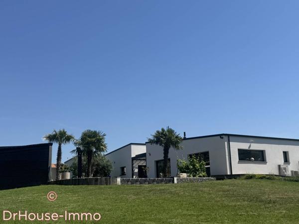 Maison à vendre 7 pièces de 250 m²