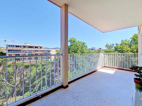 Vente Appartement 4 pièces 97 m2 à Cannes