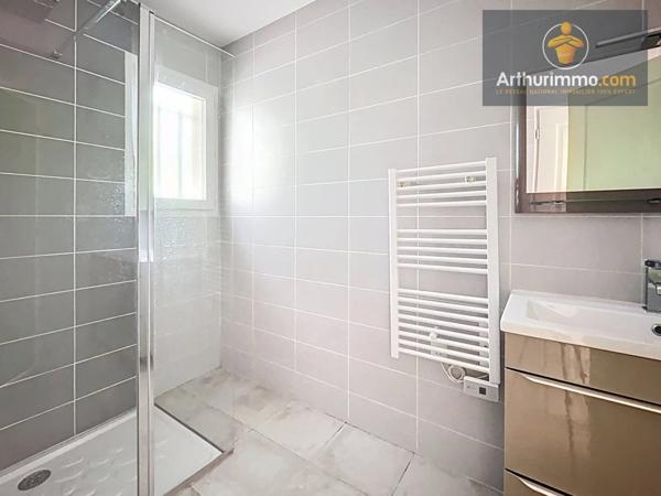 Location Maison 4 pièces 82 m2 à Journiac