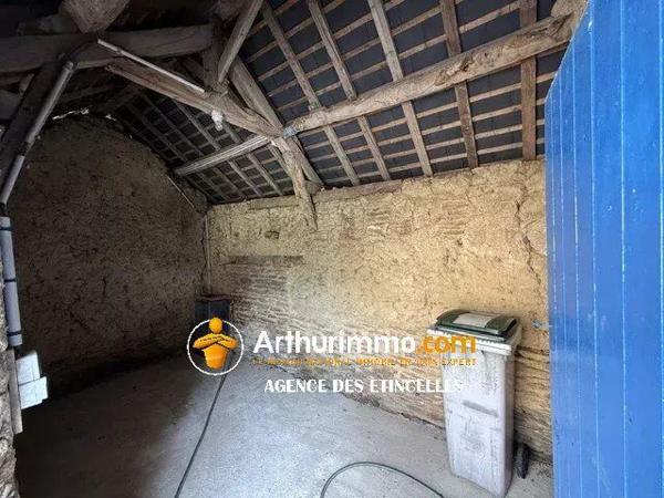 Location                                                      Maison
                        
                     6 pièces                      170 m2                     à Bourgbarré
