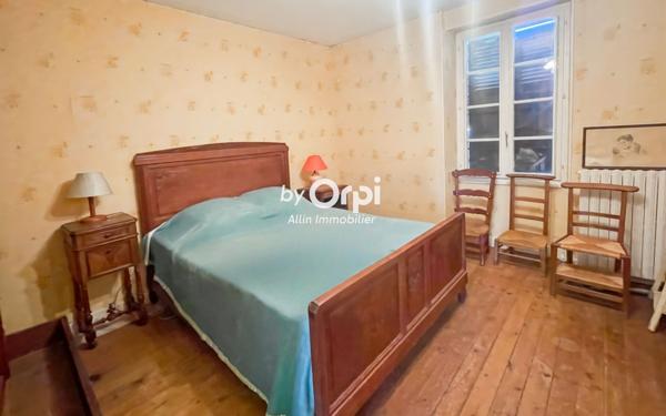 Maison à vendre    4 pièces •  Vaux