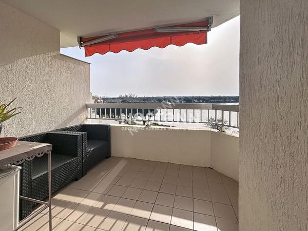 Port Camargue très agréable P2 entièrement rénové avec une très belle vue