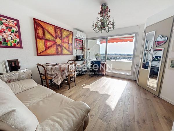 Port Camargue très agréable P2 entièrement rénové avec une très belle vue