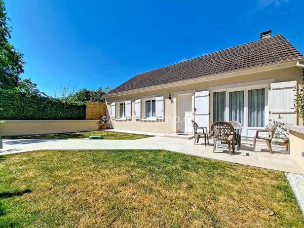 Vente                                                      Maison
                        
                     4 pièces                      83 m2                     à Limeil-Brévannes