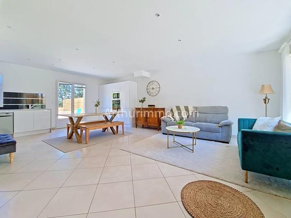 Vente                                                      Maison
                        
                     4 pièces                      83 m2                     à Limeil-Brévannes