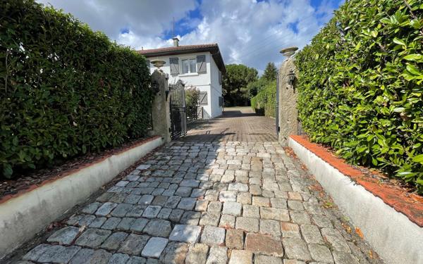 Maison à vendre    6 pièces • 170 m2 Hagetmau