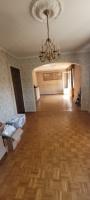 Maison traditionnelle avec garage et terrain 1085m2