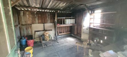 Maison traditionnelle avec garage et terrain 1085m2