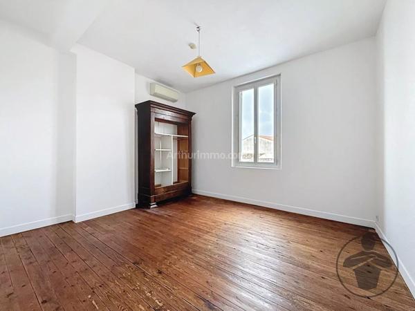 Vente Maison de ville 4 pièces 145 m2 à Coutras