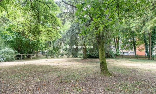 Vente                                                      Appartement
                        
                     3 pièces                      70 m2                     à Sucy-en-Brie