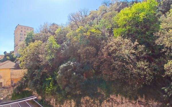 Appartement à vendre    3 pièces • 47,51 m2 Menton