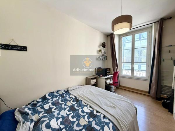 Vente                                                      Appartement
                        
                     2 pièces                      37 m2                     à Coulommiers