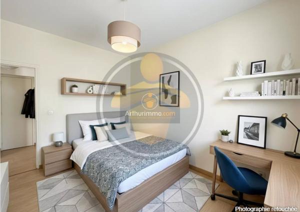 Vente                                                      Appartement
                        
                     2 pièces                      37 m2                     à Coulommiers