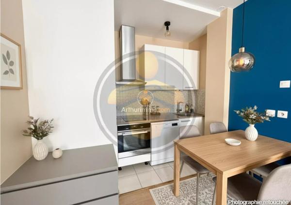 Vente                                                      Appartement
                        
                     2 pièces                      37 m2                     à Coulommiers