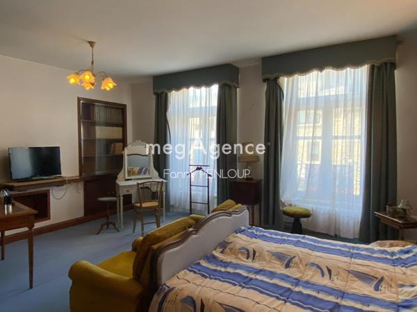 Maison à SARTILLY-BAIE-BOCAGE, 50530 - 8 pièces 157m²