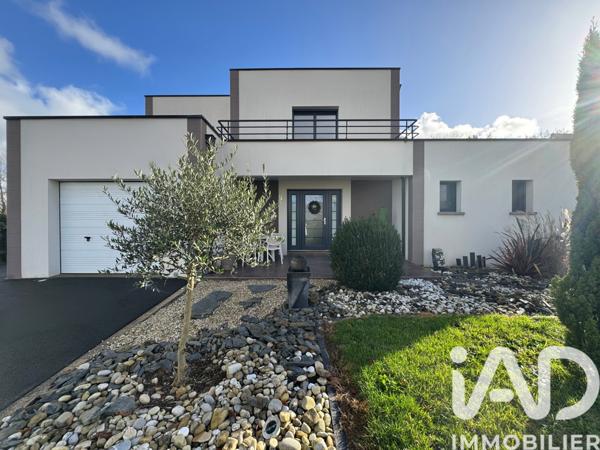 Maison à vendre 6 pièces 154 m² Ploumagoar