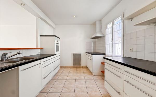 Maison à vendre    5 pièces •  Le Bois-Plage-en-Ré