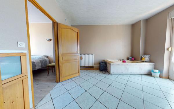 Maison à vendre    6 pièces •  Yutz