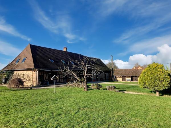 Charmante ferme Bressane avec dépendances