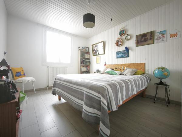 Maison T5 sur sous sol semi enterré