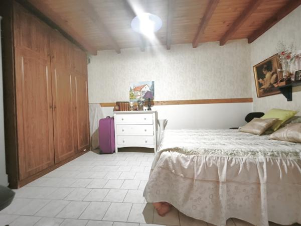 Maison T5 sur sous sol semi enterré