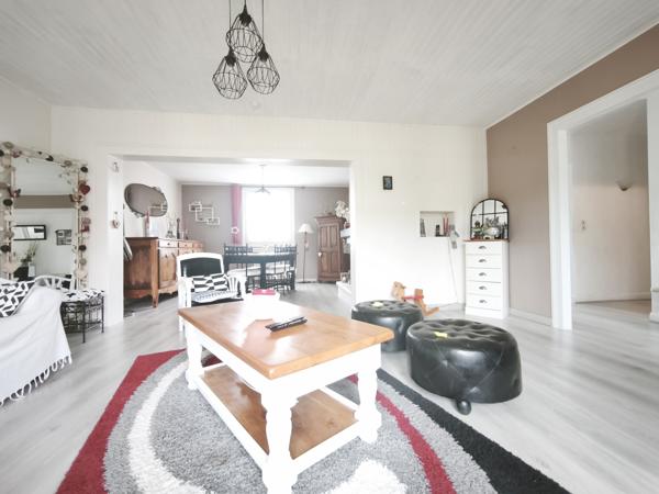 Maison T5 sur sous sol semi enterré