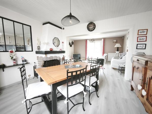 Maison T5 sur sous sol semi enterré