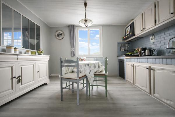 Maison T5 sur sous sol semi enterré